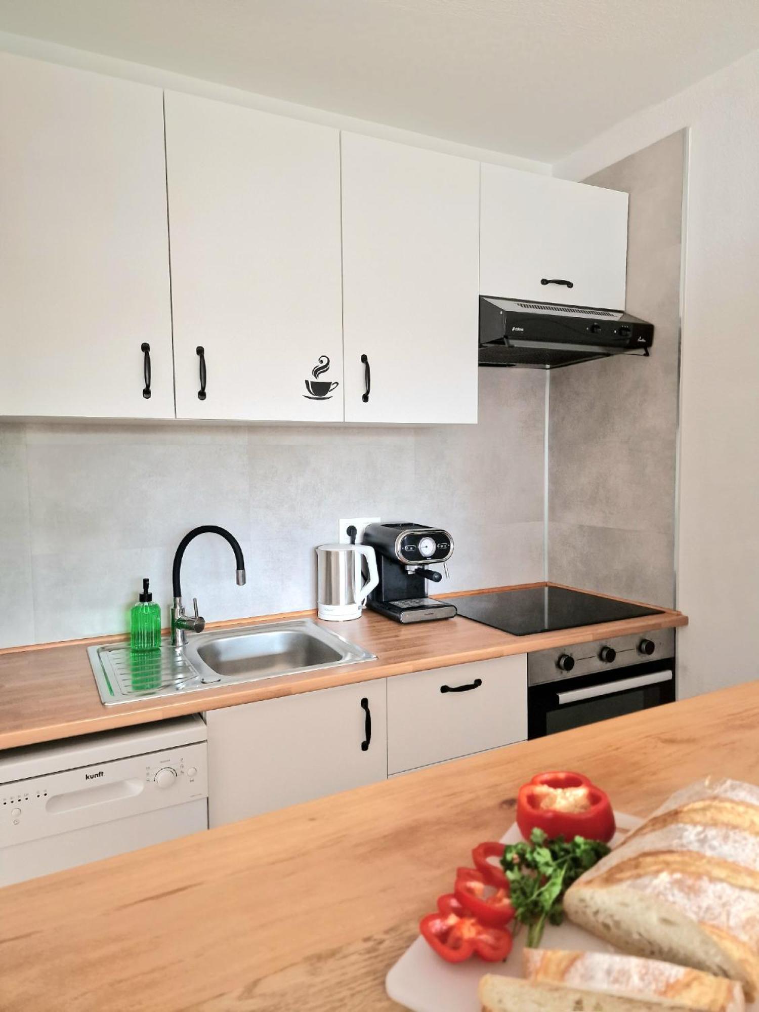 Strelitzia Apartment - Ocean View & Heated Pool Сан Мигел де Абона Екстериор снимка
