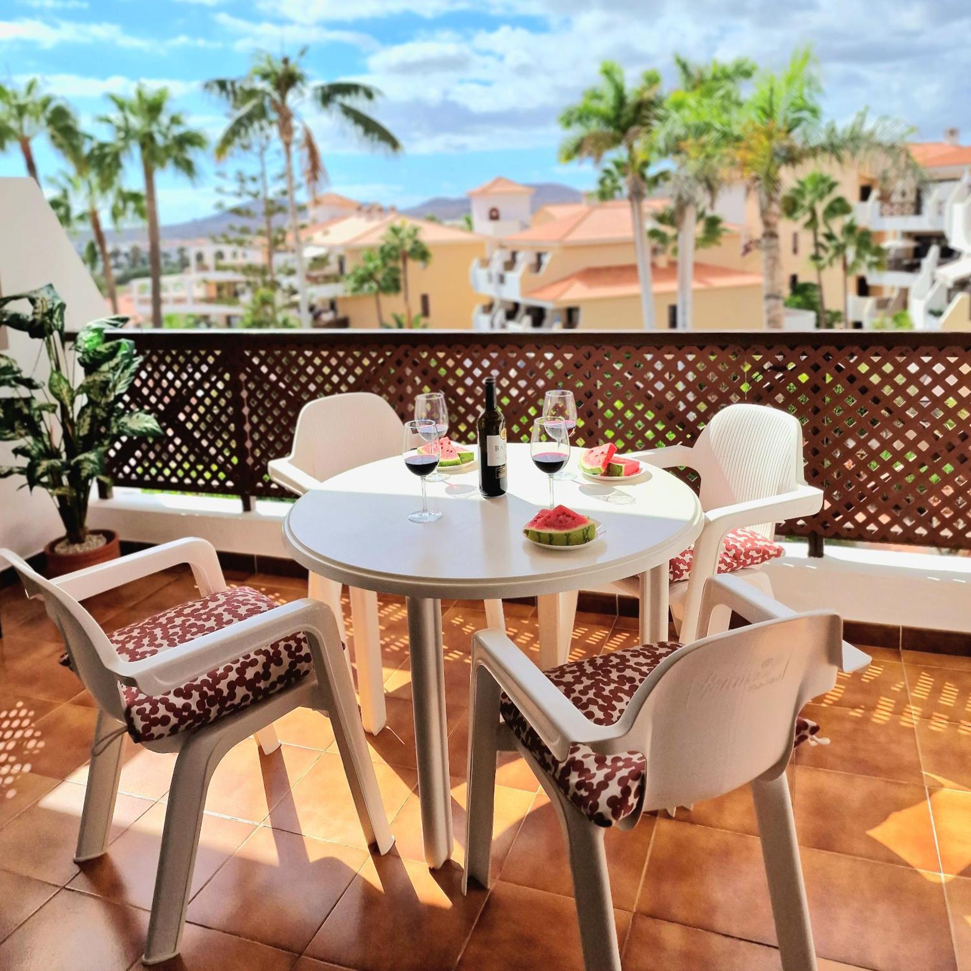 Strelitzia Apartment - Ocean View & Heated Pool Сан Мигел де Абона Екстериор снимка