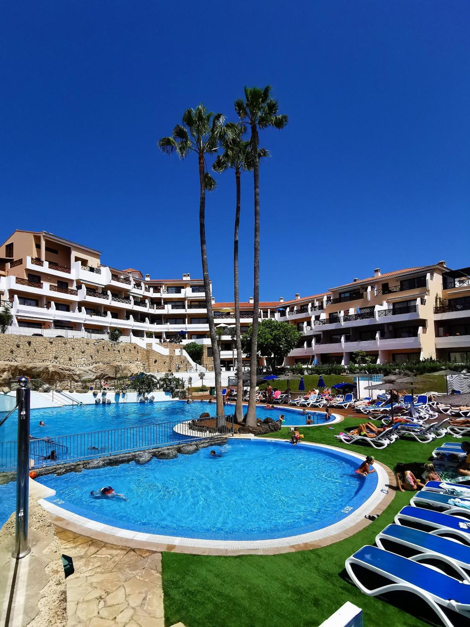 Strelitzia Apartment - Ocean View & Heated Pool Сан Мигел де Абона Екстериор снимка
